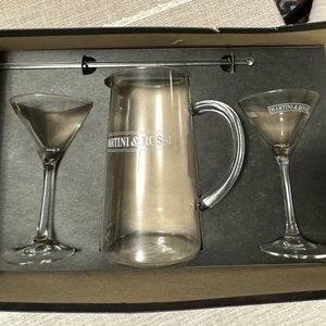 NIB Vintage Martini & Rossi Vermouth Glass Pitcher￼ Stirrer 2 Martini Glass RARE